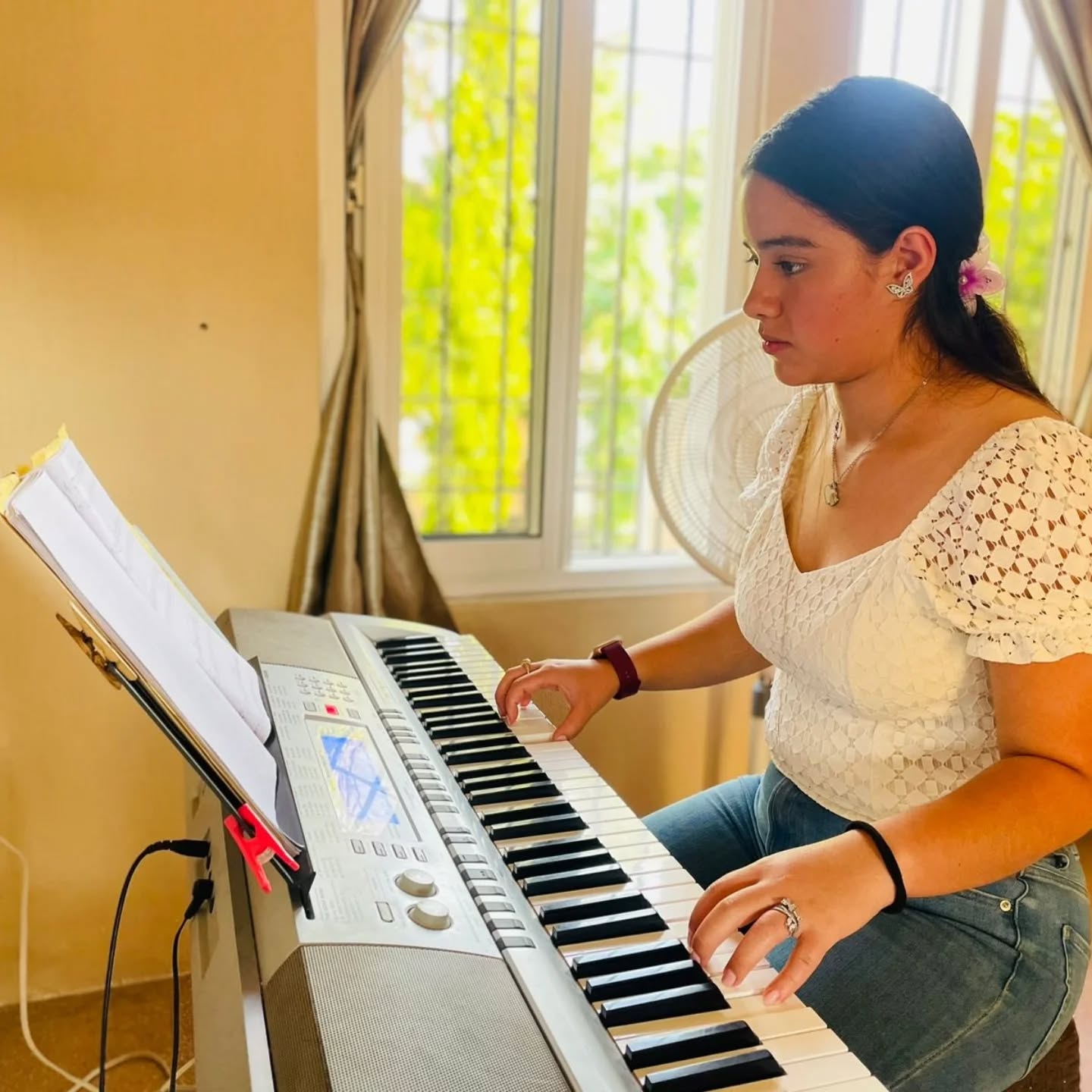 Clase de piano en Centro Musical Base, academia de música en Chiquimula
